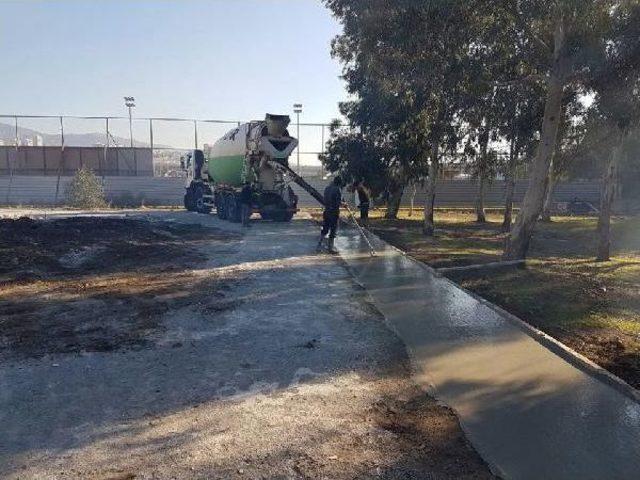 'bir Parke De Sen Koy' Sloganıyla Voleybol Salonu