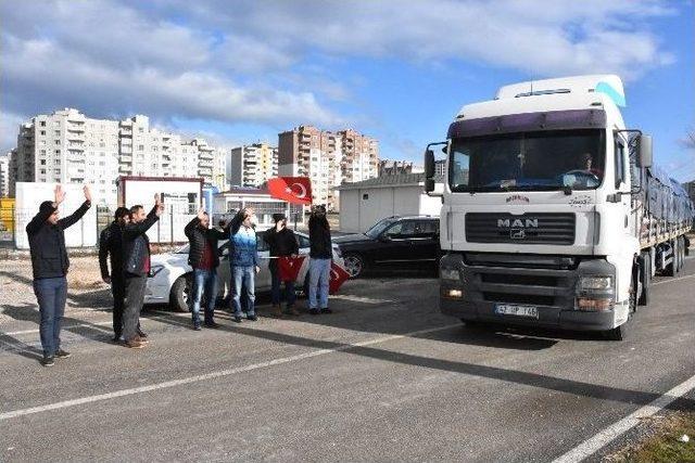 Bursalı Gençlerden Halep’e 2 Tır Yardım Malzemesi