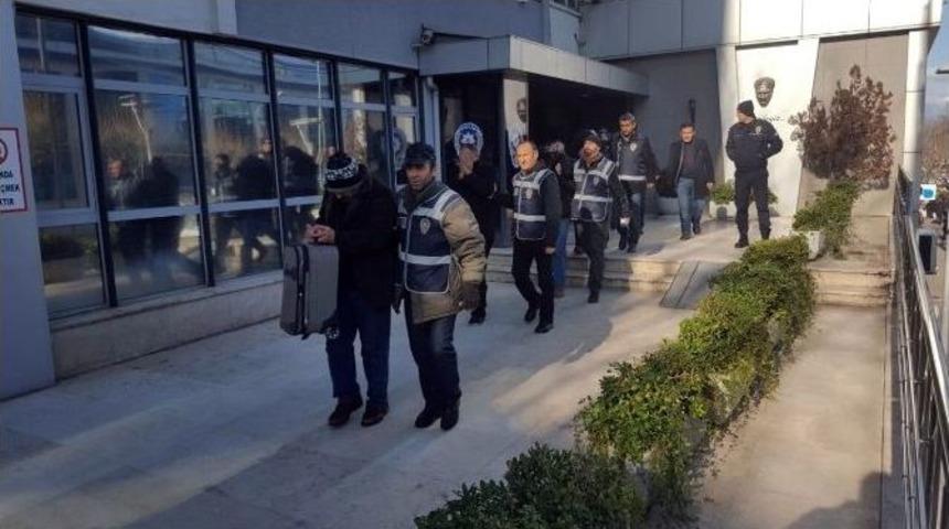 Bursa&rsquo;da Fuhuş Operasyonunda 17 Kişi G&ouml;zaltına Alındı