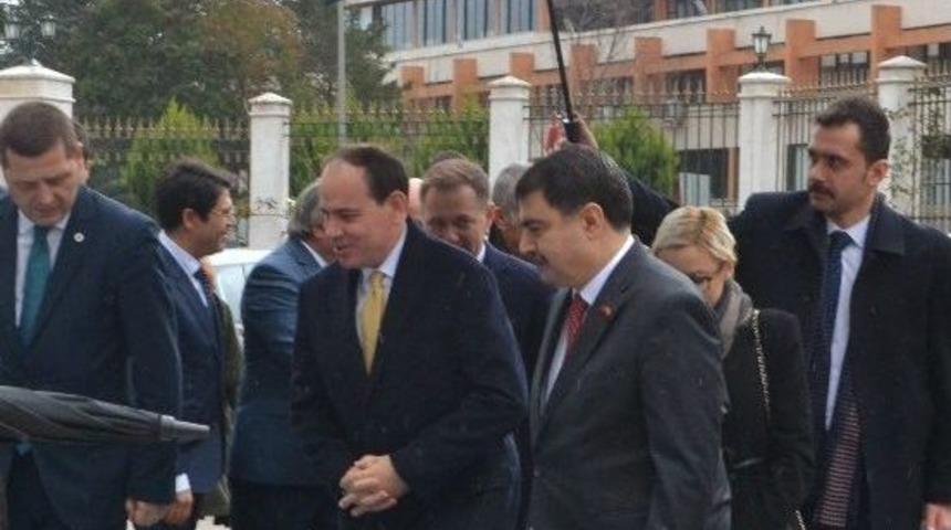 Arnavutluk Cumhurbaşkanı Nishani, İstanbul Valiliği&rsquo;ni Ziyaret Etti