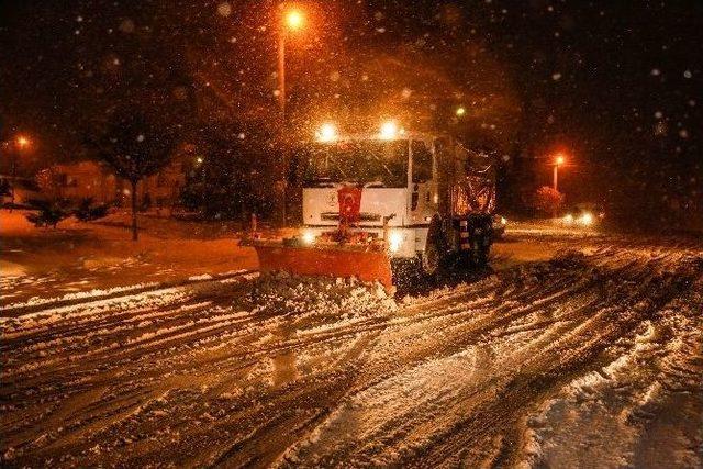 Şehitkamil’de Kar Mesaisi