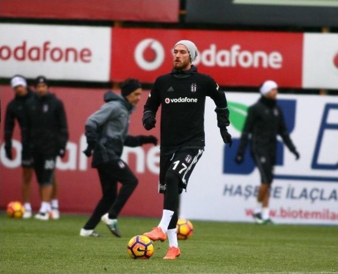 Beşiktaş, Gaziantepspor Ma&ccedil;ı Hazırlıklarını S&uuml;rd&uuml;r&uuml;yor