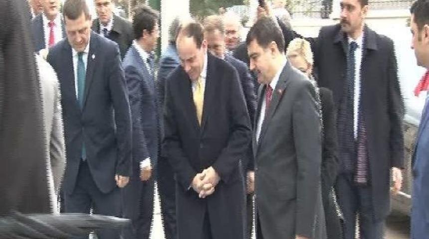 Arnavutluk Cumhurbaşkanı Nishani, Vali Şahin'i Ziyaret Etti