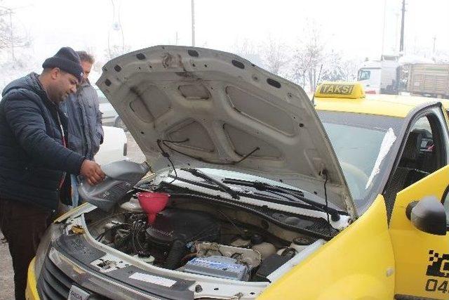 Muş&rsquo;ta Seyir Halindeki Ara&ccedil;lar Donuyor 3