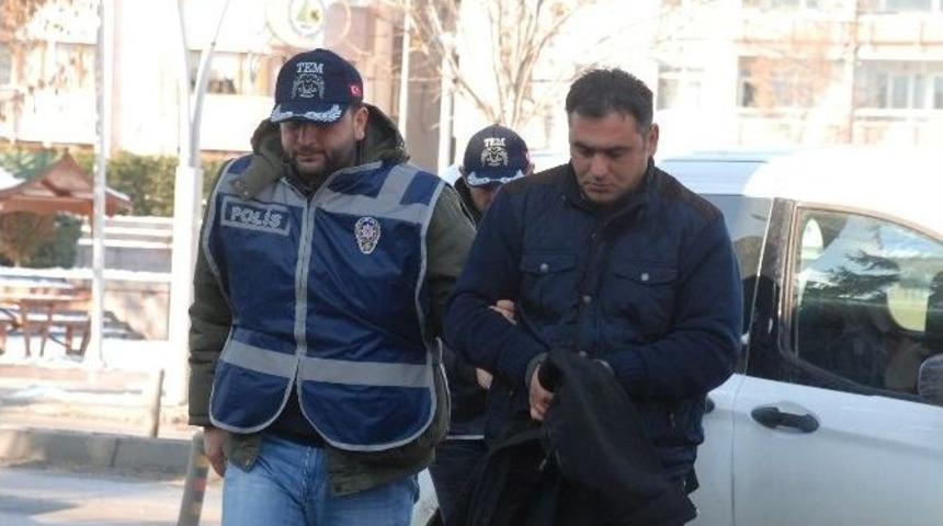 Fet&ouml;&rsquo;den G&ouml;zaltına Alınan Askerler Adliyeye Sevk Edildi