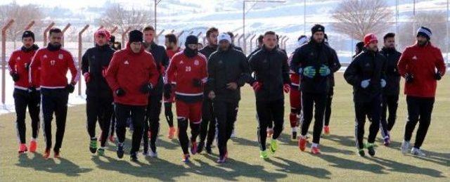 Sivasspor, Adana Demirspor Maçı Hazırlıklarını Sürdürdü