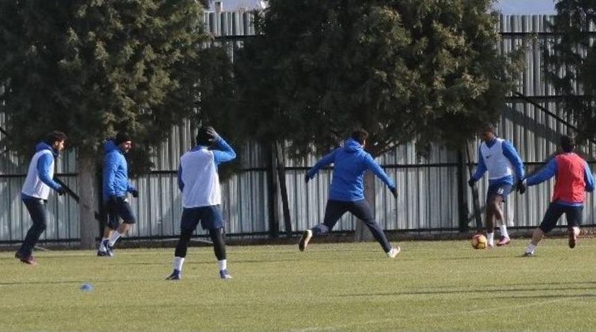 Akhisar Belediyespor, Torku Konyaspor Ma&ccedil;ı Hazırlıklarına Başladı