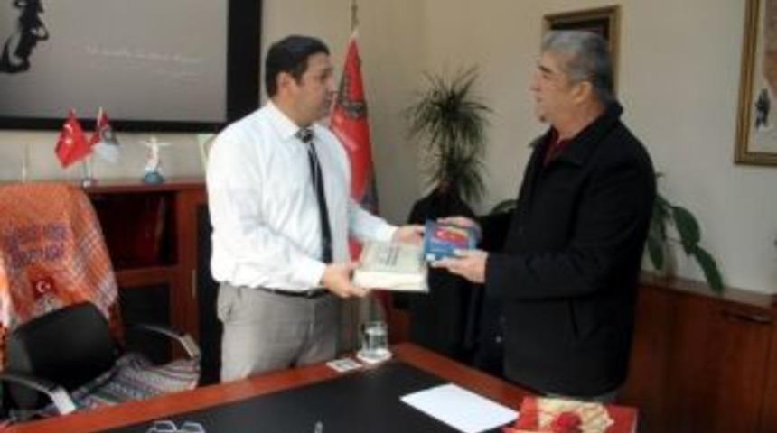 Ezine&rsquo;de Polise Moral Ziyareti