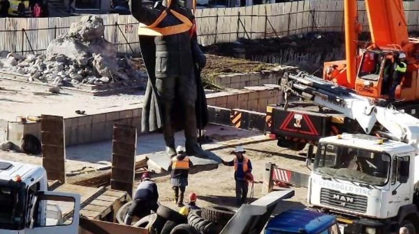 Rize'de Atat&uuml;rk Anıtının Kaldırılmasına Tepki (2)