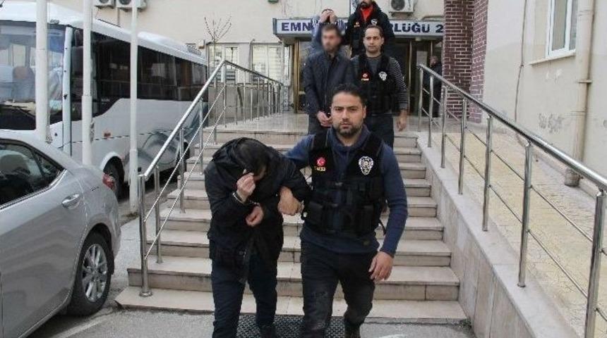 Bursa&rsquo;da Uyuşturucu Operasyonunda 3 G&ouml;zaltı