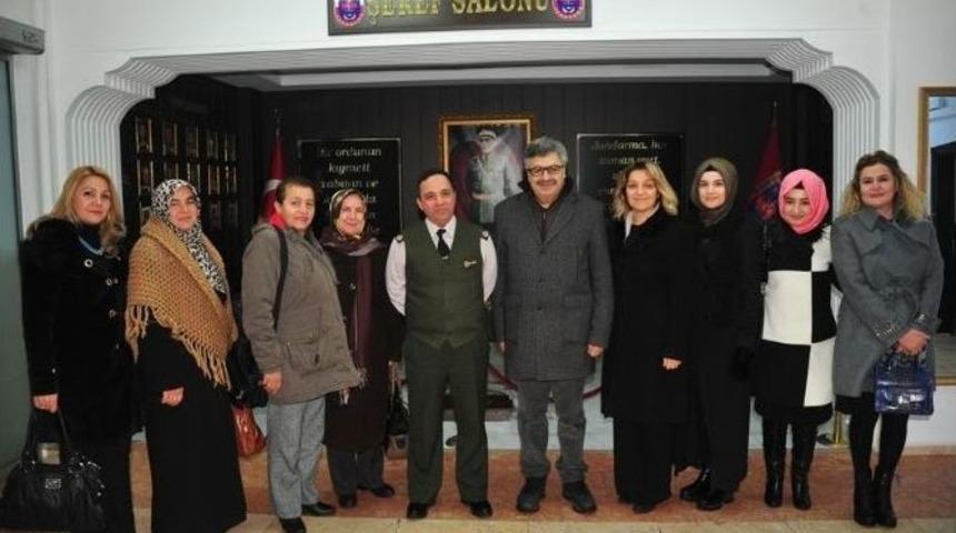 Kent Konseyinden &Ccedil;evik Kuvvet İle İl Jandarma Komutanlığına Ziyaret