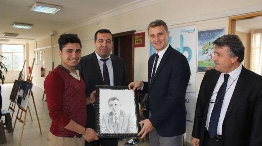 Müdürlük Koridorunda Sanat Çalıştayı Düzenlendi