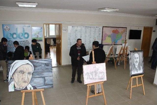 Müdürlük Koridorunda Sanat Çalıştayı Düzenlendi