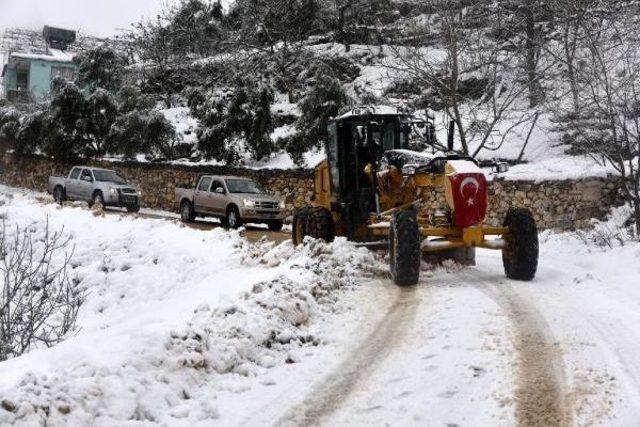  Antalya Kent Merkezinde 23 Yıl Sonra Kar Sürprizi (5)