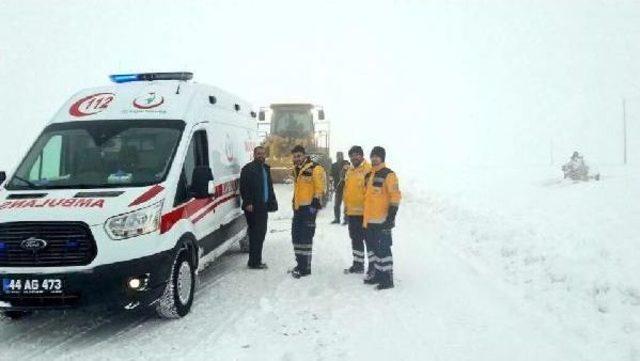 Malatya’Da Kardan Kapanan Yollar Açılıyor