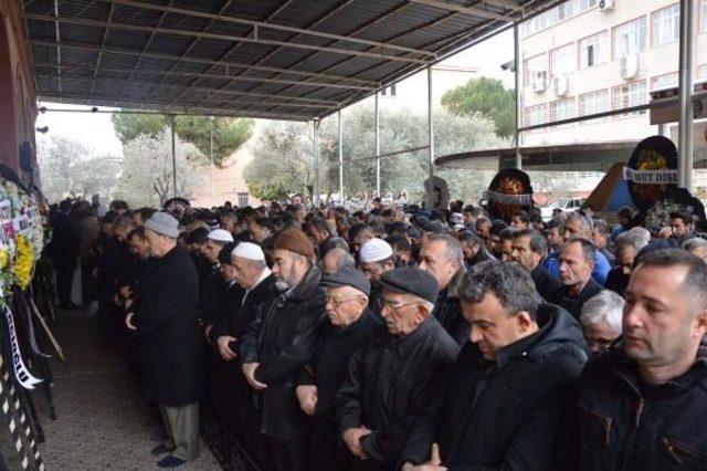 Rıdvan Dilmen'in Annesi Makbule Dilmen, Son Yolculuğuna Uğurlandı