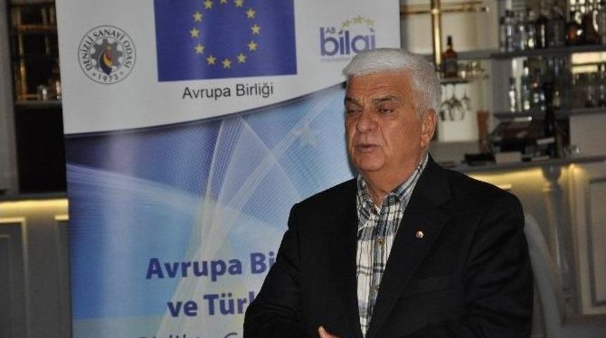 Denizlili Gazeteciler Seminerde Buluştu