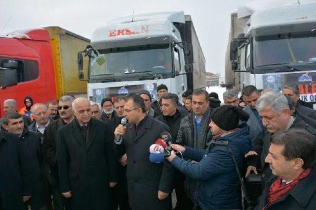 Malatya’Dan Halep’E 25 Tır'lık Yardım Konvoyu