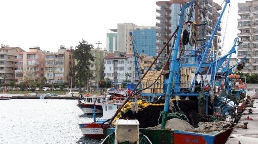 Balık&ccedil;ılara Fırtına Engeli
