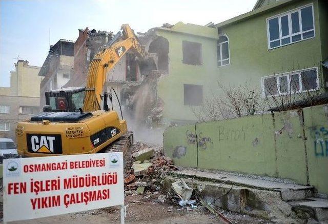 Bahar Mahallesi Yeni Meydanına Kavuşuyor