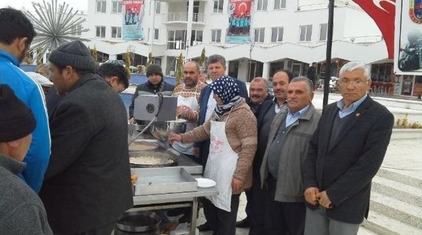 Selendi&rsquo;de Şehitler İ&ccedil;in Lokma Hayrı