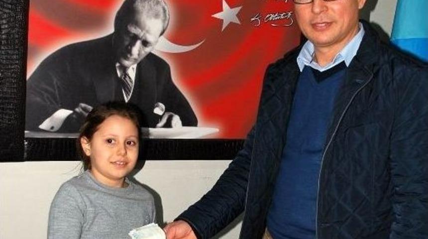 Bileklik Sattı, Gelirini Halep&rsquo;e Bağışladı