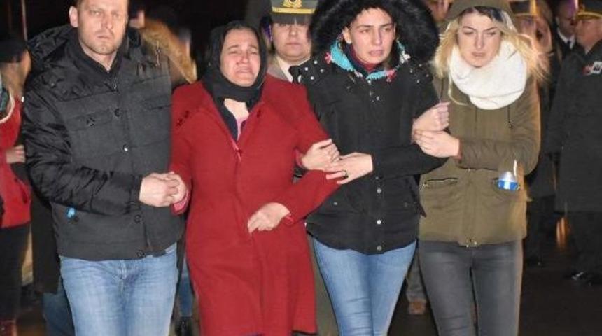 Suriye Şehitleri &Ouml;z&uuml;pek Ve Acar'ın Cenazeleri Memleketlerinde