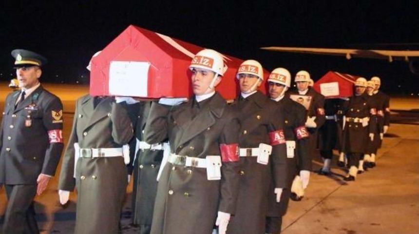 Şehit Askerler  Samsun'da G&ouml;zyaşlarıyla Karşılandı