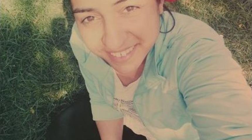 Kuşadası&rsquo;nda B&ouml;l&uuml;c&uuml; &Ouml;rg&uuml;t Propagandası Yapan Gen&ccedil; Kız Tutuklandı