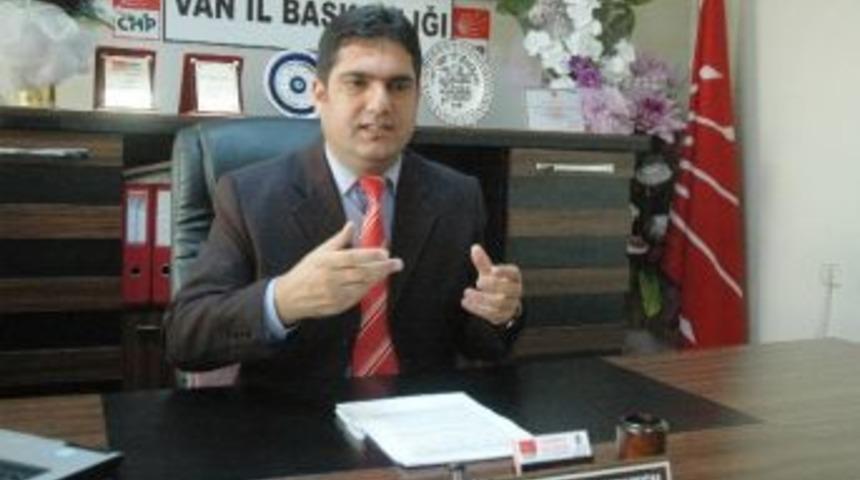 Chp Van&rsquo;da 506 Kişiyi &Uuml;yelikten Attı