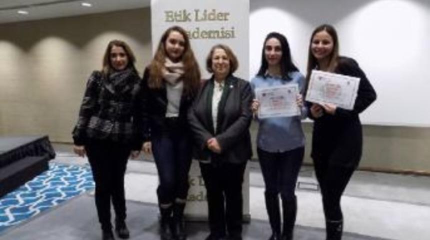 &Ouml;ğrenciler Maltepe &Uuml;niversitesi'nde Etik Lider Olarak Yetişiyor