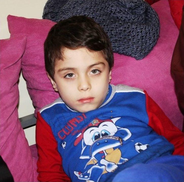 Küçük Muhammet Tedavi Edilmezse Yatağa Bağlı Yaşayacak G1