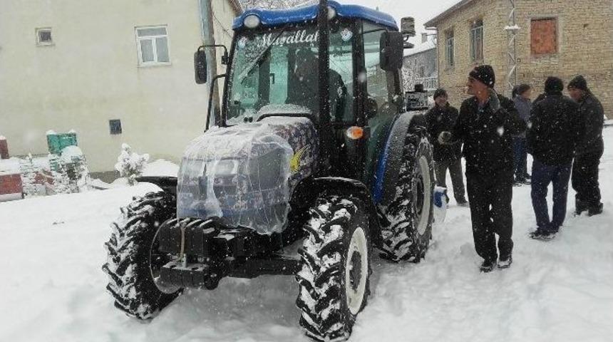 Beyşehir&rsquo;de Dış Mahallelerde Karla M&uuml;cadelede Yeni D&ouml;nem