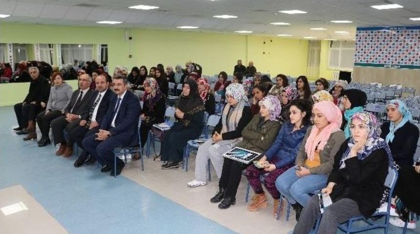 Sgk&rsquo;dan &Uuml;niversite &Ouml;ğrencilerine Bilgilendirme