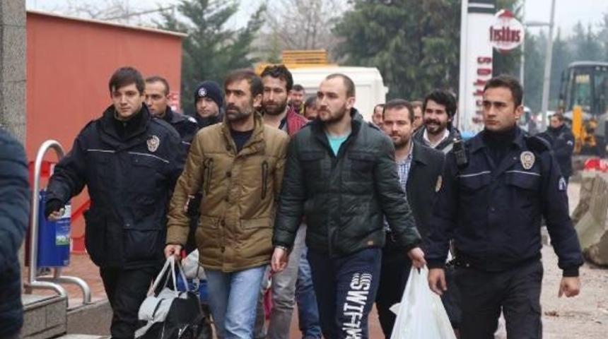 Kocaeli'de Bylock Operasyonunda 12 Kişi Adliyeye Sevk Edildi