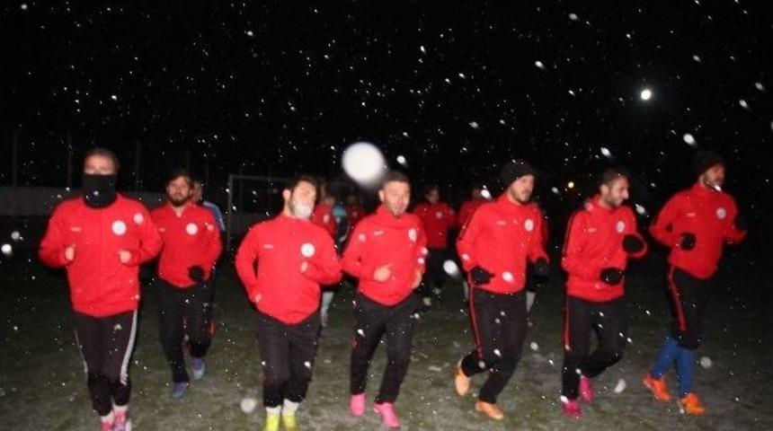 Bilecikspor, Boz&uuml;y&uuml;k Belediyesi İdman Yurdu Ma&ccedil;ı Hazırlıklarını Tamamladı