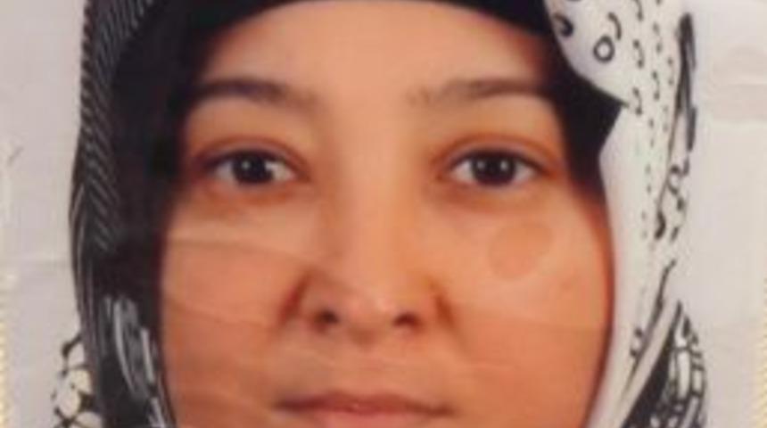 Tartıştığı Eşini Bı&ccedil;aklayarak &Ouml;ld&uuml;rd&uuml;