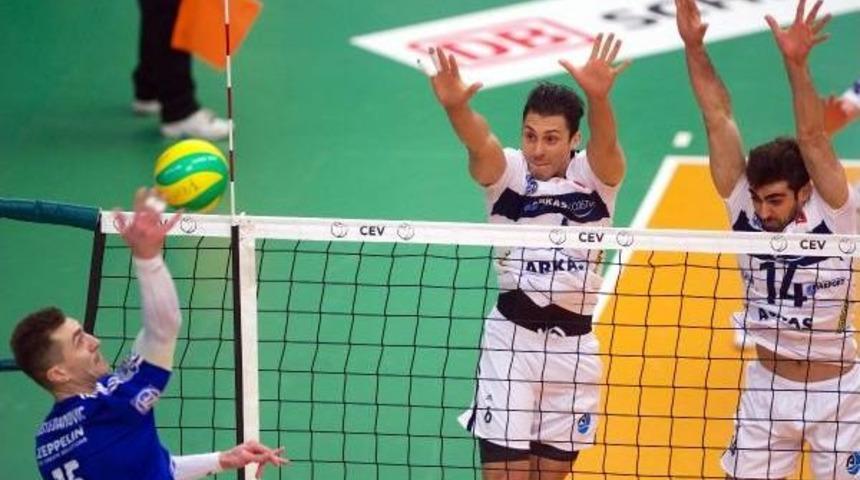 Arkasspor Mutlu D&ouml;n&uuml;yor