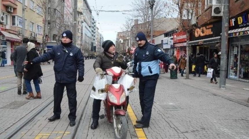 Eskişehir&rsquo;de Trafiğe Kapatılan Alanlarda Denetim