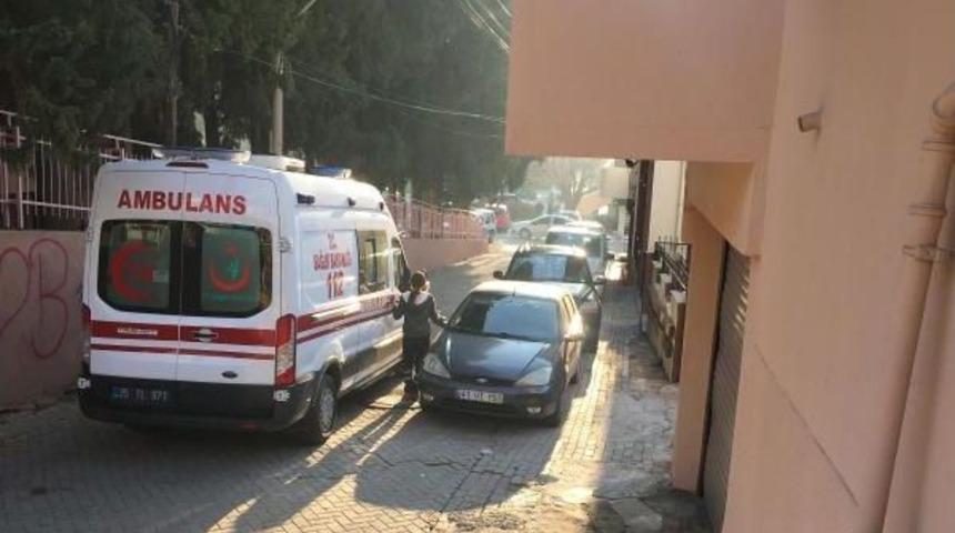 Evinde Av T&uuml;feğiyle Intihar Etti