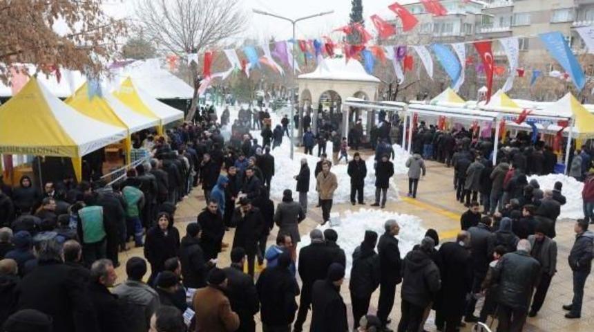 Gaziantep'te, Şehitler I&ccedil;in Pilav Dağıtıldı