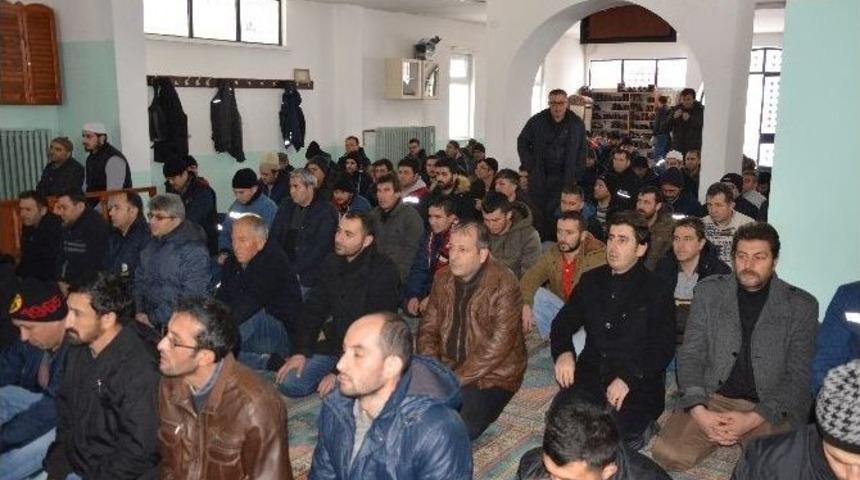 Eti Maden Kırka Bor İşletmesi Camisinde Şehitler İ&ccedil;in Mevlit Okutuldu, Lokma Tatlısı Dağıtıldı