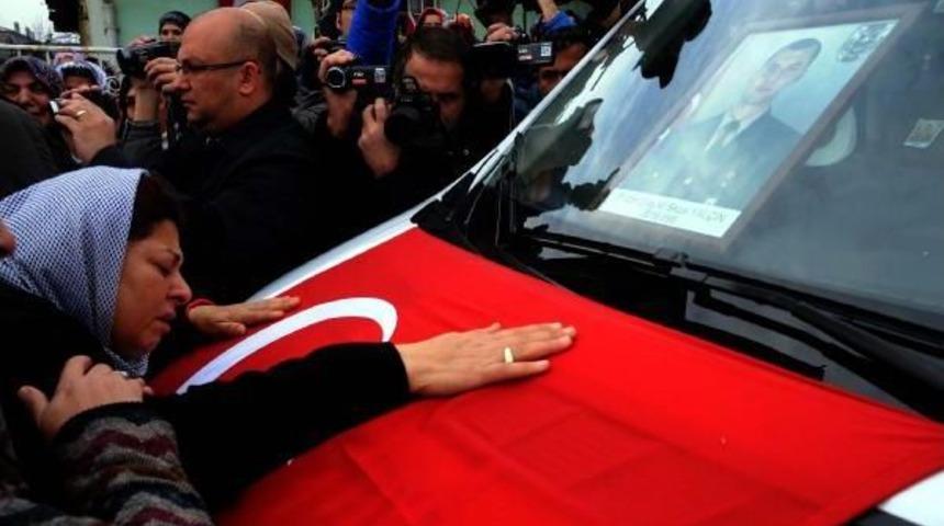 Şehit Uzman &Ccedil;avuş Yal&ccedil;ın'ı, Erbaa'da 10 Bin Kişi Uğurladı