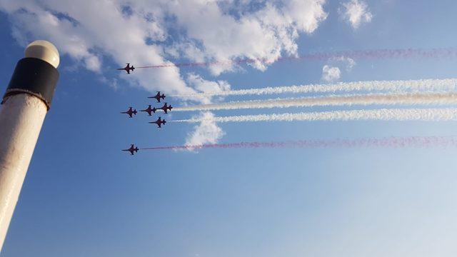 Mysia Havacılık Festivali'nde 'Türk Yıldızları' nefes kesti