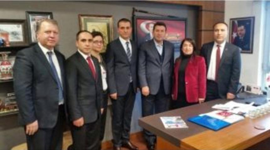 Sağlık &Ccedil;alışanlarının Sorunlarını Ve Şehir Hastanesi Modelini Konuştular