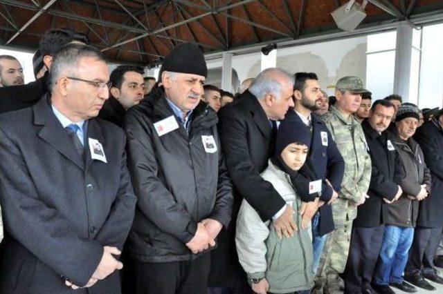 El Bab Şehidi Astsubay Pınar'ı, Elazığ'da 5 Bin Kişi Uğurladı