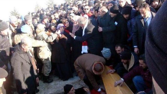 Şehit Astsubay, Kars'ta Gözyaşlarıyla Uğurladı