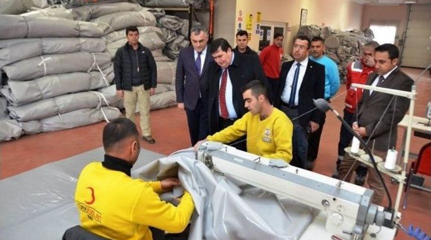 Vali Arslantaş, T&uuml;rk Kızılay&rsquo;ını Ziyaret Etti