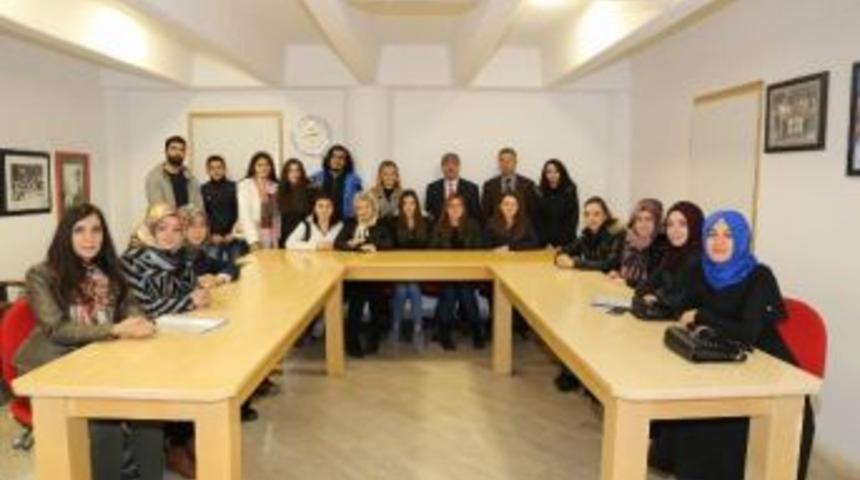 Y&uuml;ksekokul &Ouml;ğrencilerinden Halep&rsquo;e Yardım