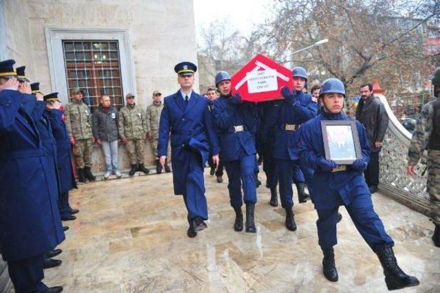 Şehit Binbaşı Albayrak’I 30 Bin Kişi Gözyaşlarıyla Uğurladı